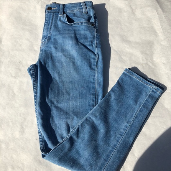 Levi Skinny Jean - Picture 6 of 8